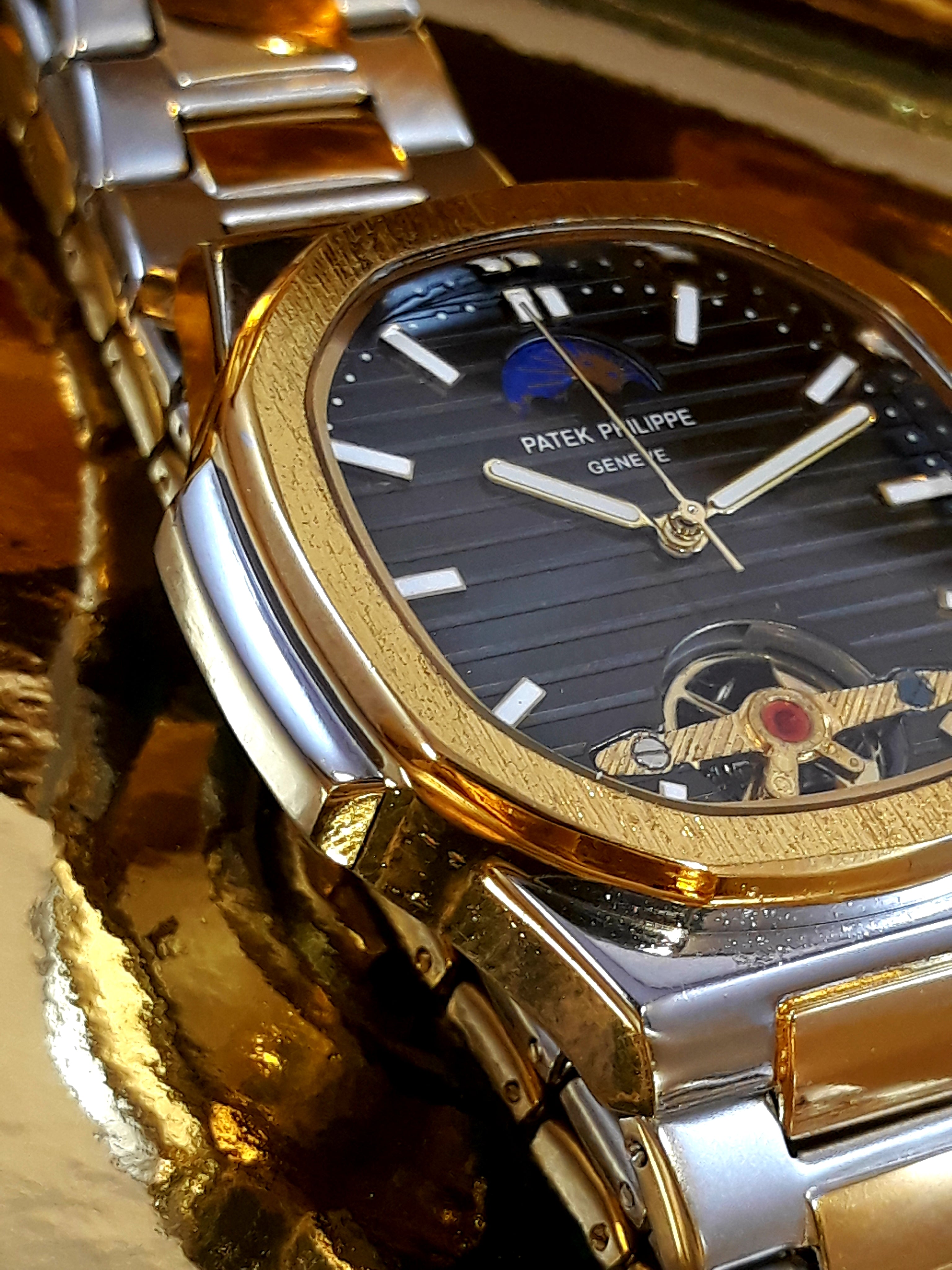 Patek Philippe Geneve – Two-Tone Gold & Silver Automatic Watch